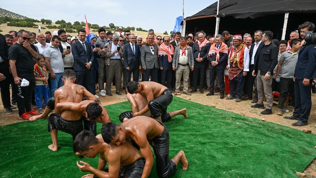 Antalya'da "Toros'un Kaşifleri" Projesi tanıtıldı