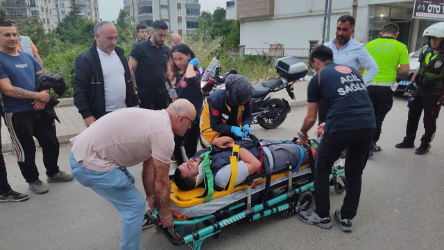 Samsun'da devrilen motosikletin sürücüsü yaralandı