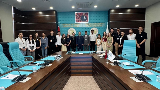 TÜ Gümrük İşletme Bölümü öğrencileri Ticaret Bakanlığında ziyaretlerde bulundu