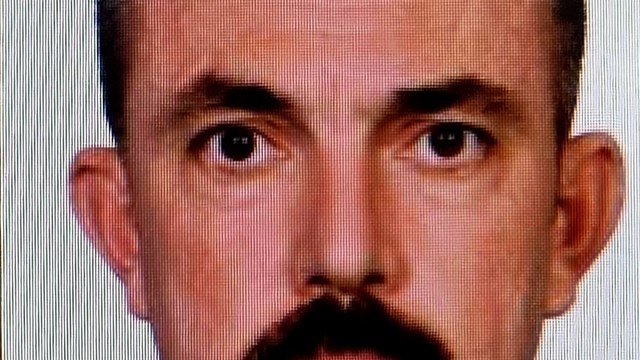 Eski eşini barışma teklifini reddedince öldürmüş