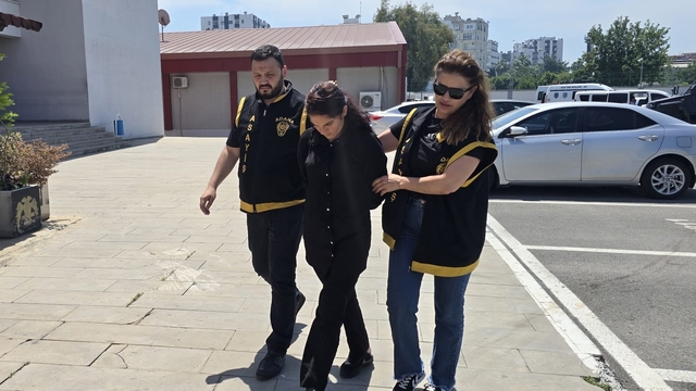 Adana'da iki evden yaklaşık 1,5 milyon liralık altın çalan zanlı tutuklandı