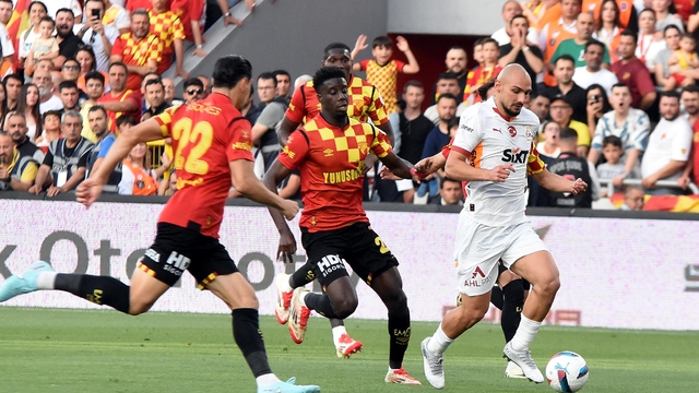 Göztepe'de hedef M'Buyi