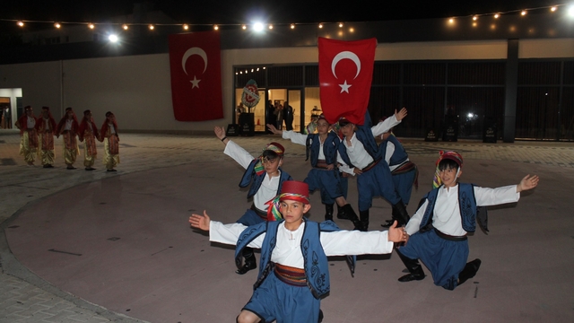 Çay'da "Anadolu'nun ayak izleri" gösterisi yapıldı