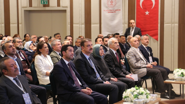 Vakıflar Genel Müdürlüğünce "Vakıf ve Aile" paneli düzenlendi