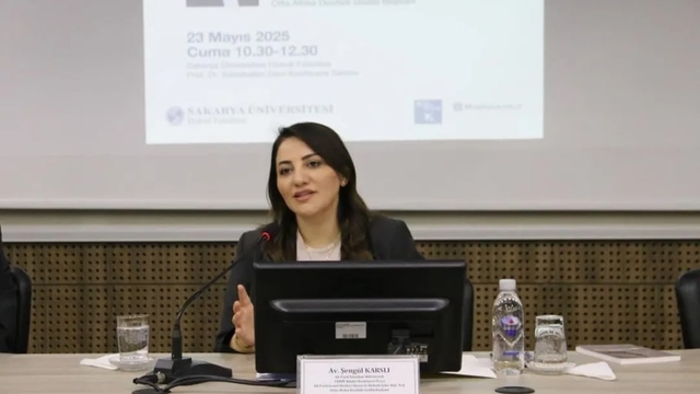 AK Parti İstanbul Milletvekili Karslı, Sakarya'da panele katıldı