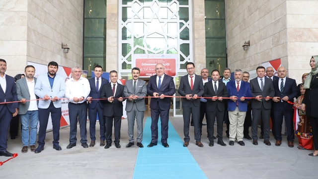 Sivas'ta Yaygın Eğitim Kursları yıl sonu sergisi açıldı