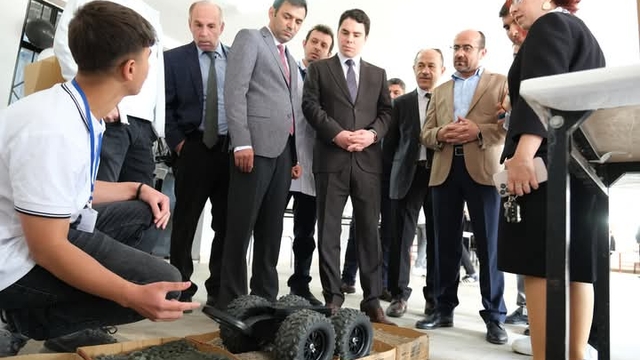 Orhaneli'de TÜBİTAK 4006 Bilim Fuarı düzenlendi