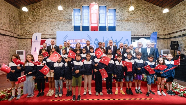 Geleceğin şampiyonları İzmir'de yetişecek