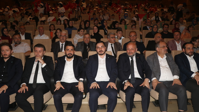 TÜGVA Genel Başkanı Beşinci, Rize ve Artvin'de yaz okulu tanıtım törenine katıldı