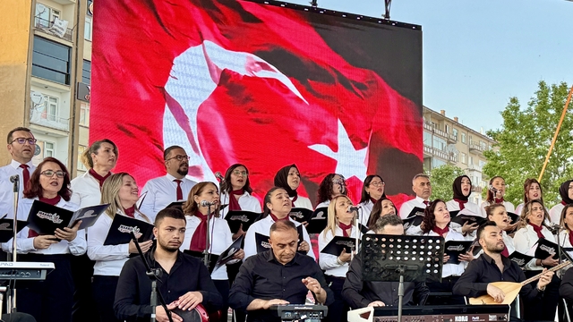 Milli Eğitim Bakan Yardımcısı Yelkenci, Kırşehir'de Maarif Korosu'nun konserine katıldı