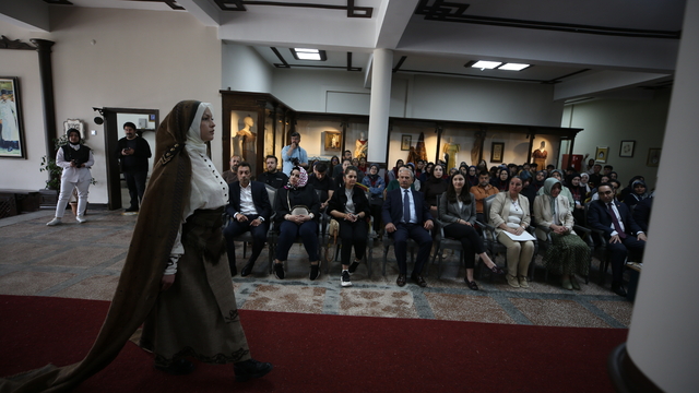 Erzurum'da ehram kumaşı defilesiyle kültür ve moda buluştu