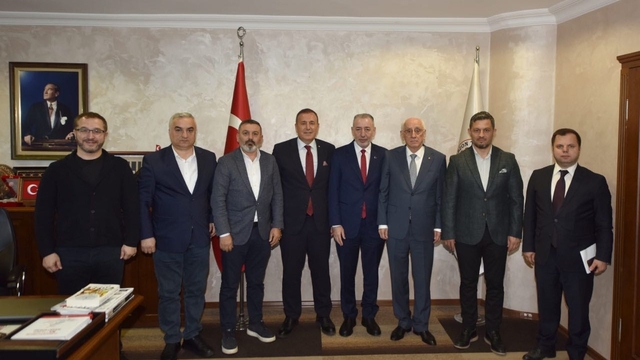 IKBY Etnik ve Dini Oluşumlardan Sorumlu Bakanı Maruf'tan TTSO'ya ziyaret