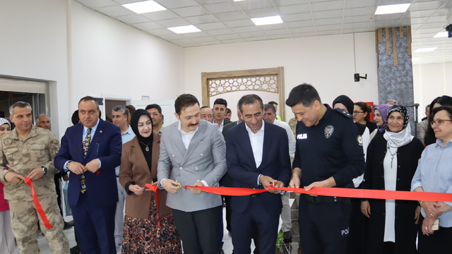 Narman'da yetim çocuklar için kermes düzenlendi