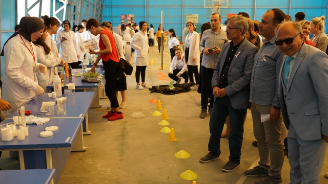 Polatlı'da TÜBİTAK 4006-A Bilim Fuarı açıldı