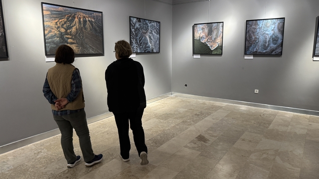 Tekirdağ'da Macar fotoğrafçı Milan Radisics'in "Ayak İzlerimiz" sergisi açıldı