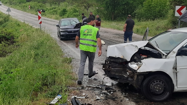 Saimbeyli'de iki otomobilin çarpıştığı kazada 1 kişi yaralandı