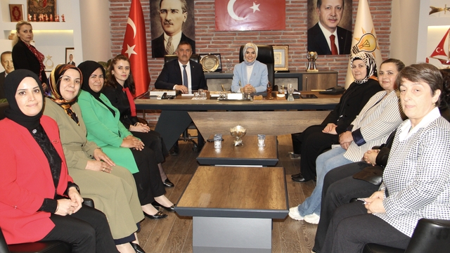 Aile ve Sosyal Hizmetler Bakanı Göktaş, Sinop'ta ziyaretlerde bulundu
