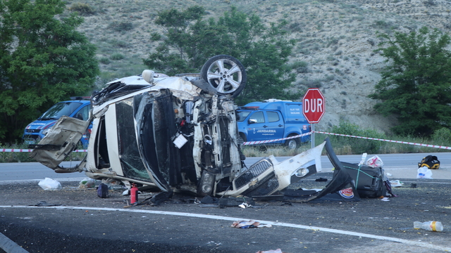 Çankırı'da otomobil takla attı; 1 ölü, 3 yaralı
