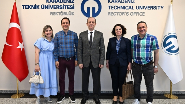 KTÜ'lü akademisyenlerin geliştirdiği diş ve diş eti jelinin seri üretimine geçildi