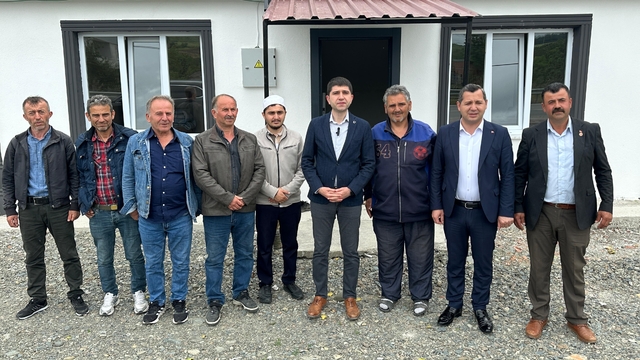 Alaçam Belediyesi barınma ihtiyacı bulunan ailelere yeni evlerini teslim ediyor