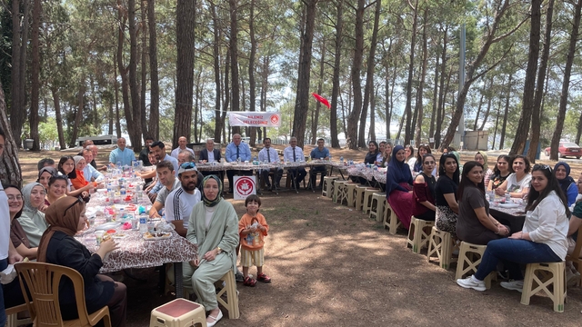 Kumluca'da "Aile Yılı" dolayısıyla piknik düzenlendi
