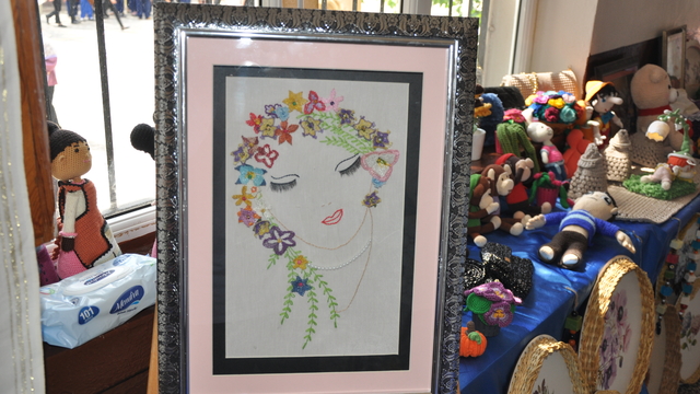 Kırkağaç'ta halk eğitim merkezi kursiyerlerinden yıl sonu sergisi