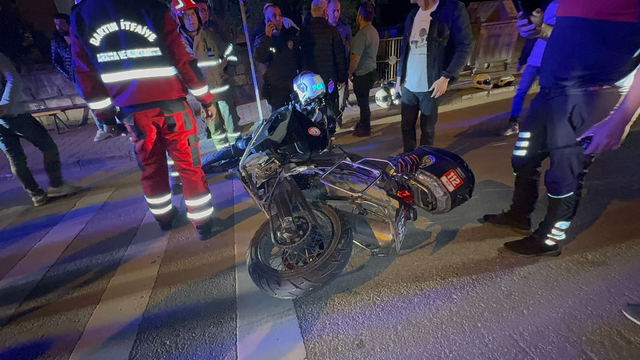Bartın'da köpeğe çarpmamak için kaza yapan motosikletteki 2 polis memuru yaralandı