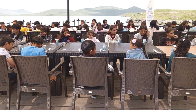 Bulanık'ta öksüz ve yetim çocuklar etkinlikte buluştu