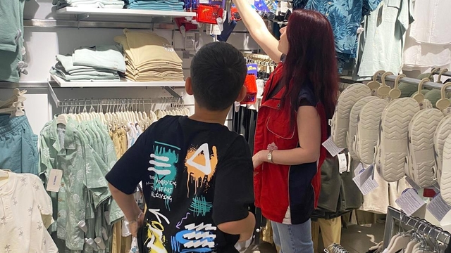 Edirne Vakıflar Bölge Müdürlüğünden, ihtiyaç sahibi çocuklara bayramlık kıyafet yardımı