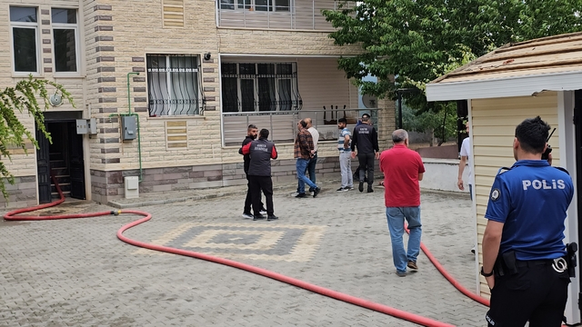 Konya'da iki katlı evde çıkan yangın söndürüldü