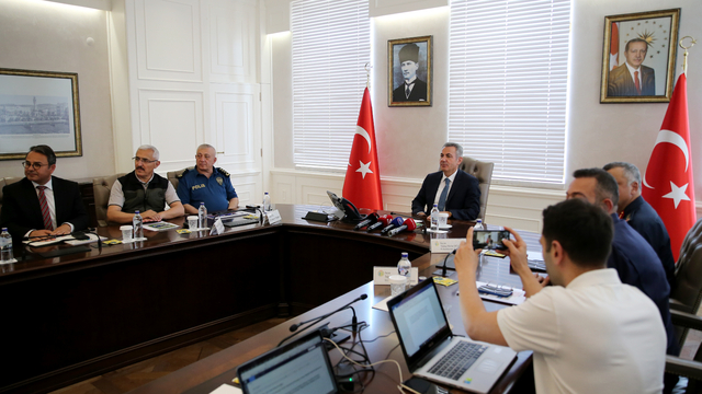 İzmir'de ormanlık alanlara girişler 5 ay süreyle yasaklandı