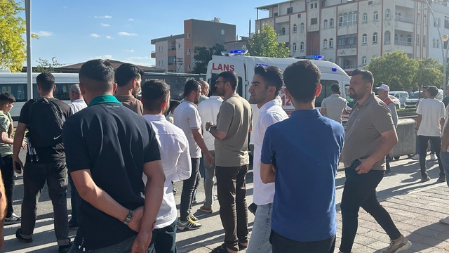 Mardin'de taşlı, sopalı ve yumruklu kavga: 3 yaralı