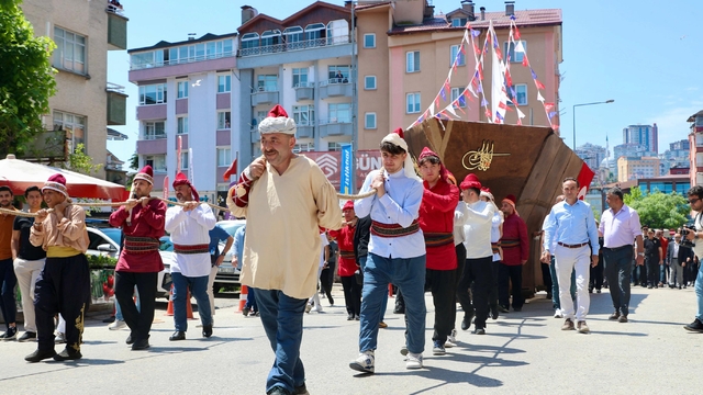 Ordu'da İstanbul'un fethinin 572. yıl dönümünü kutladı