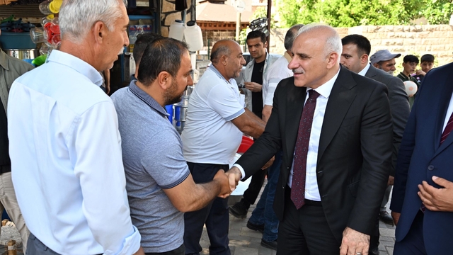 Diyarbakır Valisi Zorluoğlu, Dicle'de incelemelerde bulundu