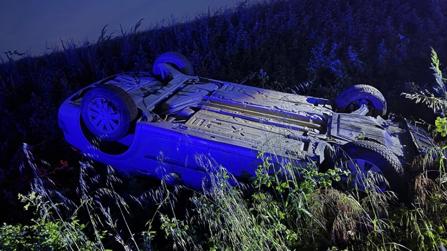 Samsun'da hendeğe devrilen otomobilin sürücüsü yaralandı