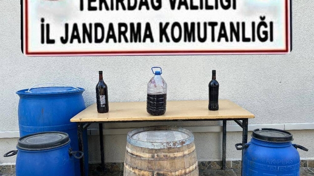 Tekirdağ'da 200 litre sahte içki ele geçirildi