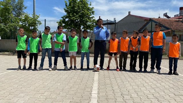 Ulaş'ta "Geleneksel Çocuk Oyunları Şenliği" düzenlendi