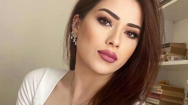 Gece balkondan düşen Elif'in sabah cansız bedeni bulundu
