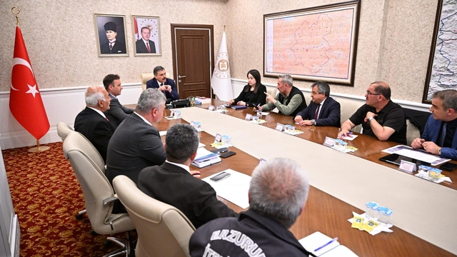 Erzurum'da toprak kaymasının meydana geldiği mahallede yeni önlemler alındı