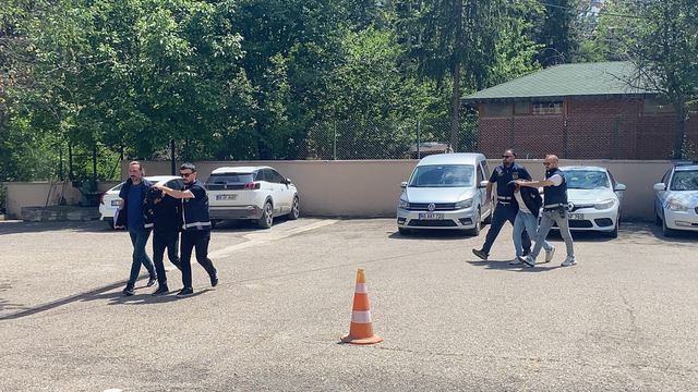 Kaza ihbarında yaralı bulunan ve darp izlerine rastlanan Hatice'nin ölümüne 2 gözaltı