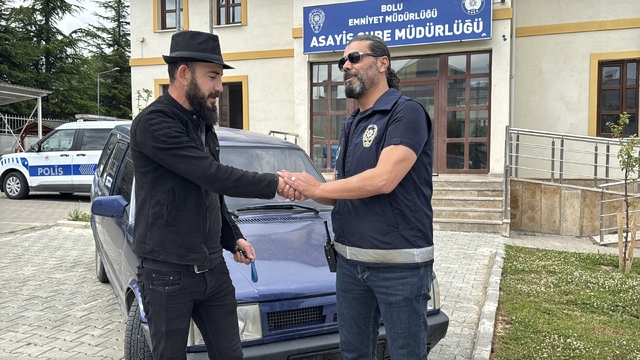 Bolu'da çalınan otomobil Sakarya'da bulunarak sahibine teslim edildi