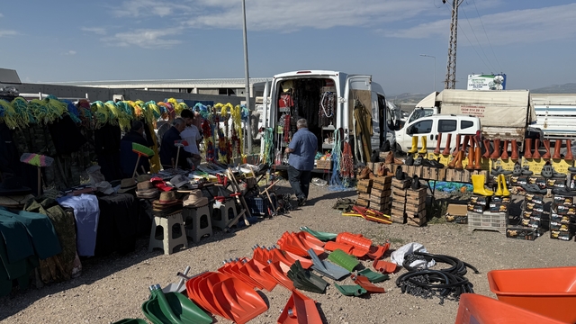 Çubuk'ta Kurban Bayramı öncesi bıçak satışlarında hareketlilik yaşandı