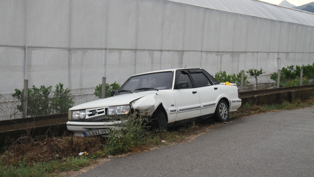 Antalya'da otomobille çarpışan motosikletin sürücüsü öldü
