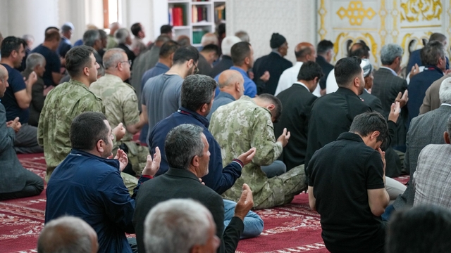 Hakkari'de şehitler için mevlit okutuldu
