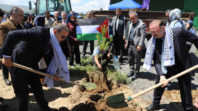 Filistin halkının yaşadığı acılara dikkati çekmek için "Gazze Hatıra Ormanı" oluşturuldu