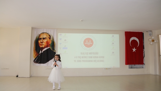 Ulaş'ta Kur'an kursu öğrencileri mezuniyet sevinci yaşadı