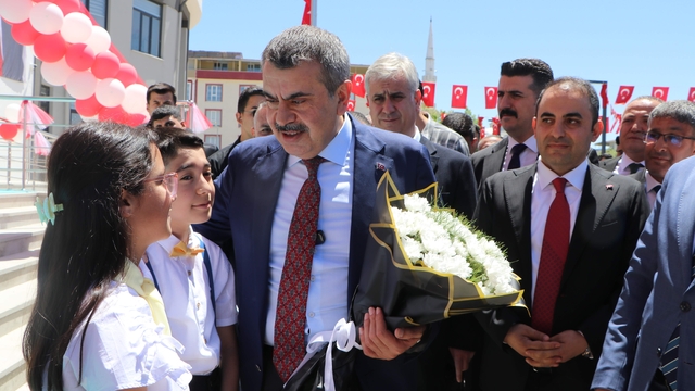 Bakan Tekin: Eğitim, birinci sırada