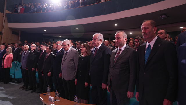 MHP Genel Başkan Yardımcısı Topcu, Siyaset ve Liderlik Okulu Sertifika Töreni'nde konuştu: