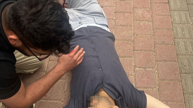 İki grup arasında silah, sopa ve bıçaklı kavga; 4 yaralı