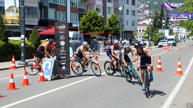 Ordu'da 6'ncı triatlon heyecanı başladı